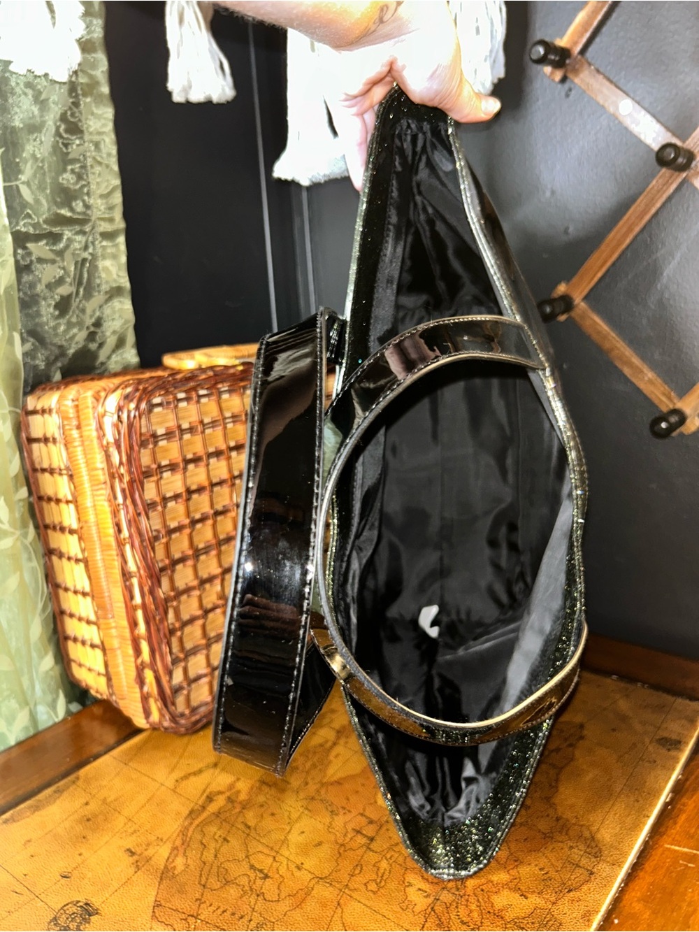 Jimmy Choo Parfums Embossed Black Shiny Patent Tote with Glitter Trim - Picture 8 of 12